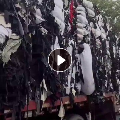 长期出售废纺料，废布料，黑料，下脚料，燃烧料，都是废布，一天有30吨，货在浙江嘉兴