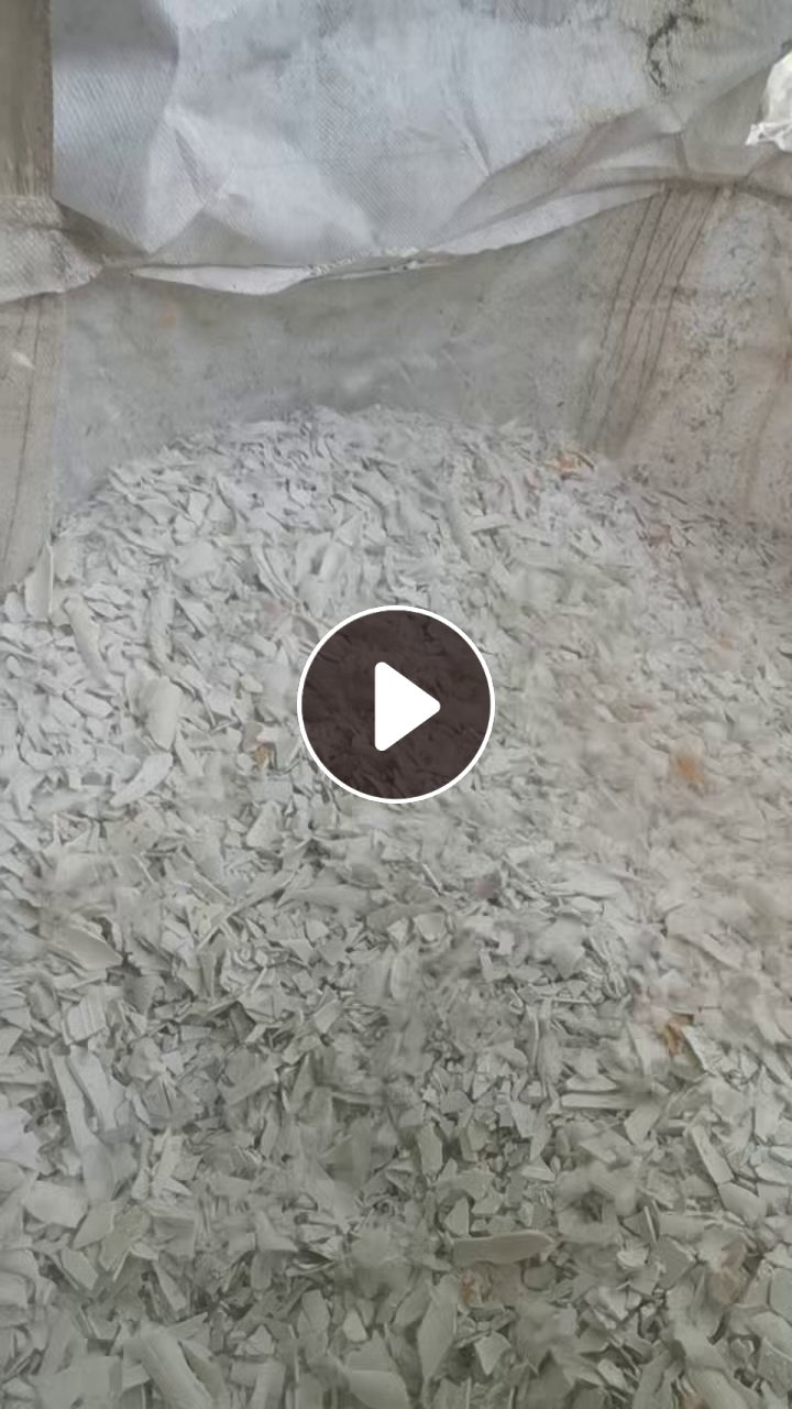 出售硬质pvc大小管破碎料，小管比例70%左右，现货十几吨