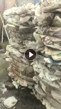 出售大小白乙压块，混压的，现货8吨多