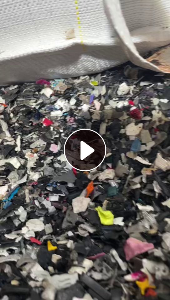 出售PC手机壳破碎料，现货10吨