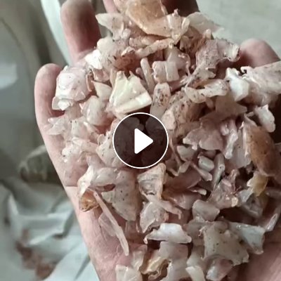 出售吨桶粉碎料，现货260吨，长期有货