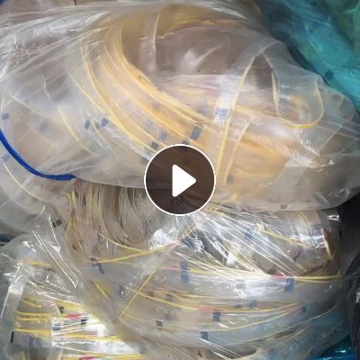 出售pet边角料，黄色部分可分离，食品包装盒的边角料，月供30吨