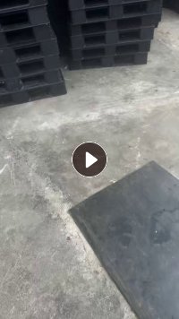 出售黑色PP托盘毛料，全漂，现货2挂车