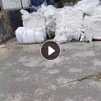 长期出售涤纶土工布边角料，土工布废料，月供二三十吨，可开花用