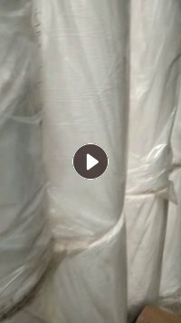 出售无纺布边角料，有sms,珍珠纹，平纹，可冲散的，现货有8吨，货在湖北仙桃