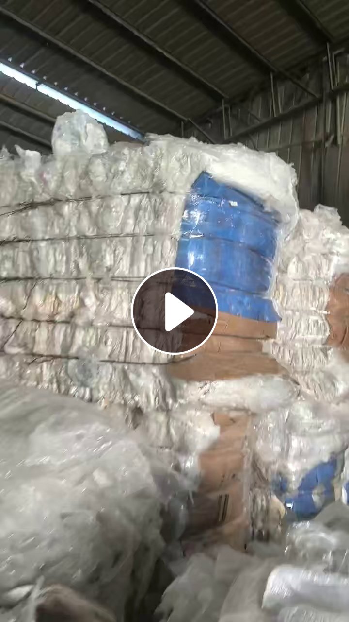 出售干造高压膜废料，混打，缠绕膜占比20%左右，现货六米八一车