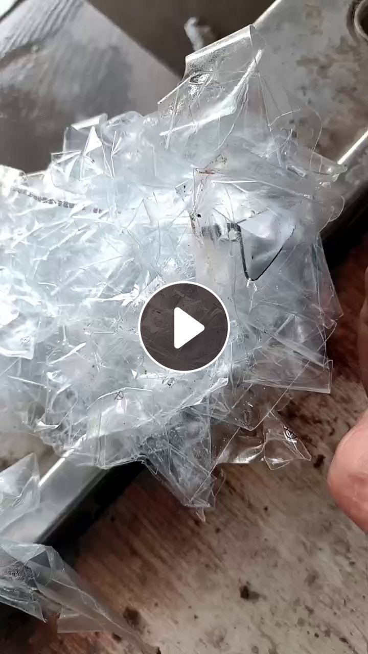 出售PVC膜废料,带胶的,印刷厂下来的,月供10吨左右