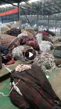 长期出售废布料，织布厂下来的，涤纶标签布，涤棉布，月供几十吨，在江苏宿迁