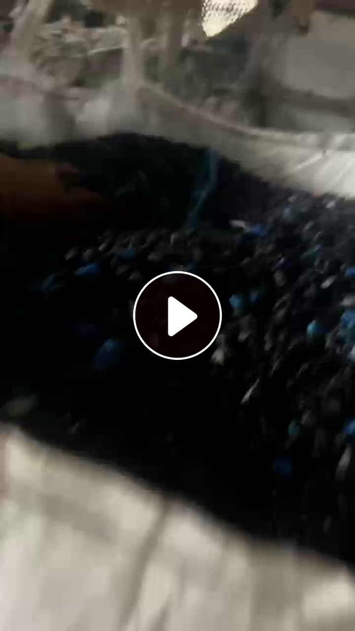 出售PE蓝线管破碎料，全漂，沉底都有，长期有货