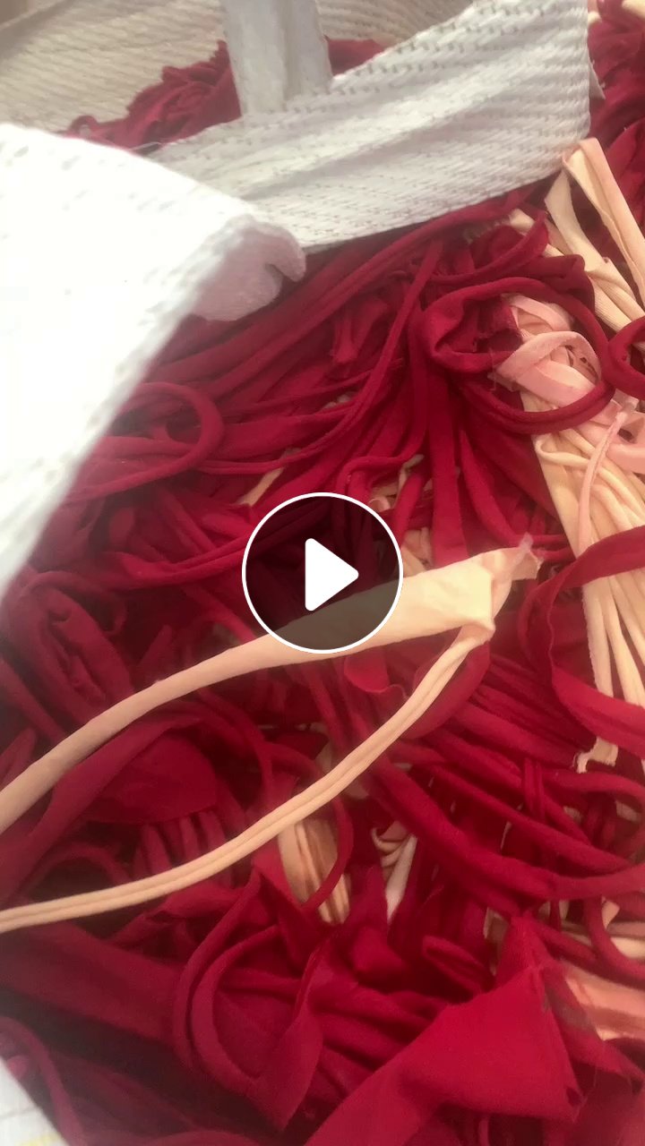 长期出售氨纶废布，氨纶边角料，每个月出一挂车