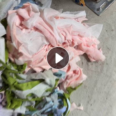 长期出售涤纶废布，复合了一层无纺布，毛绒玩具下脚料，现货够9.6米一车