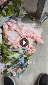 长期出售涤纶废布，复合了一层无纺布，毛绒玩具下脚料，现货够9.6米一车