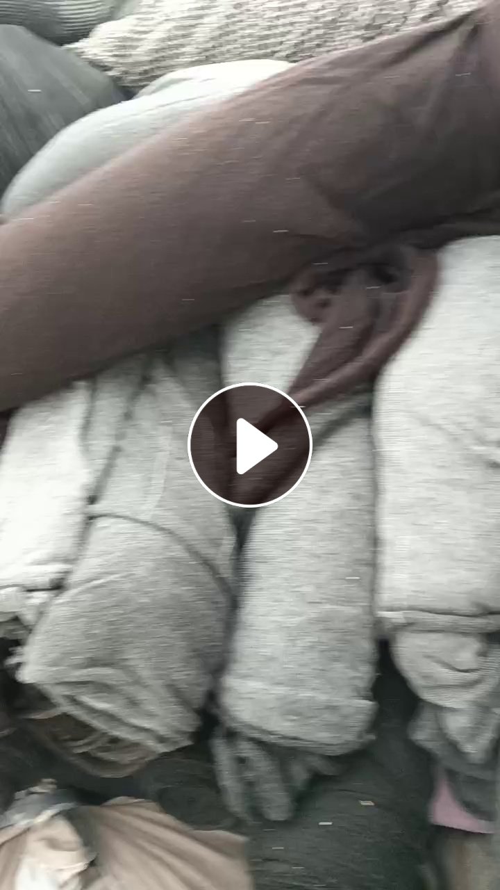 出售腈纶次品布，围巾厂下来的，腈纶卷布，有大卷的，也有小卷的，布块