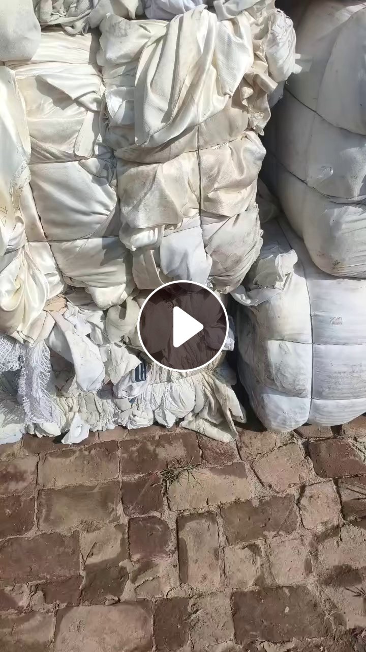 长期出售窗帘废布，窗帘白纱布，涤纶废布，现货十几吨