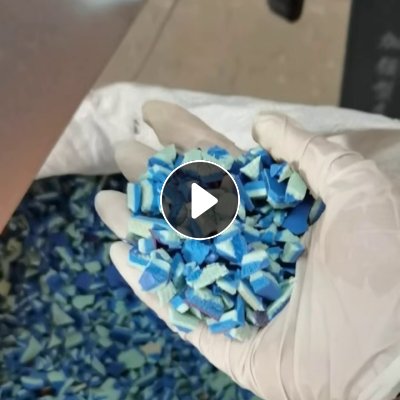 出售PVC发泡破碎料，塑胶地板下来的，月供十几吨