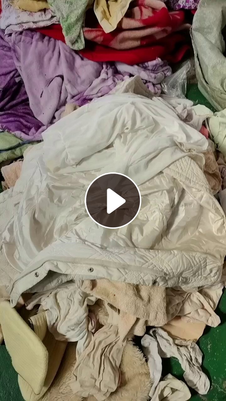 长期出售旧衣服大白，大白旧衣服，大白开花料，现货9.6米一车