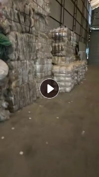 大量出售服装厂下来PET胶水膜废料，现货2挂车