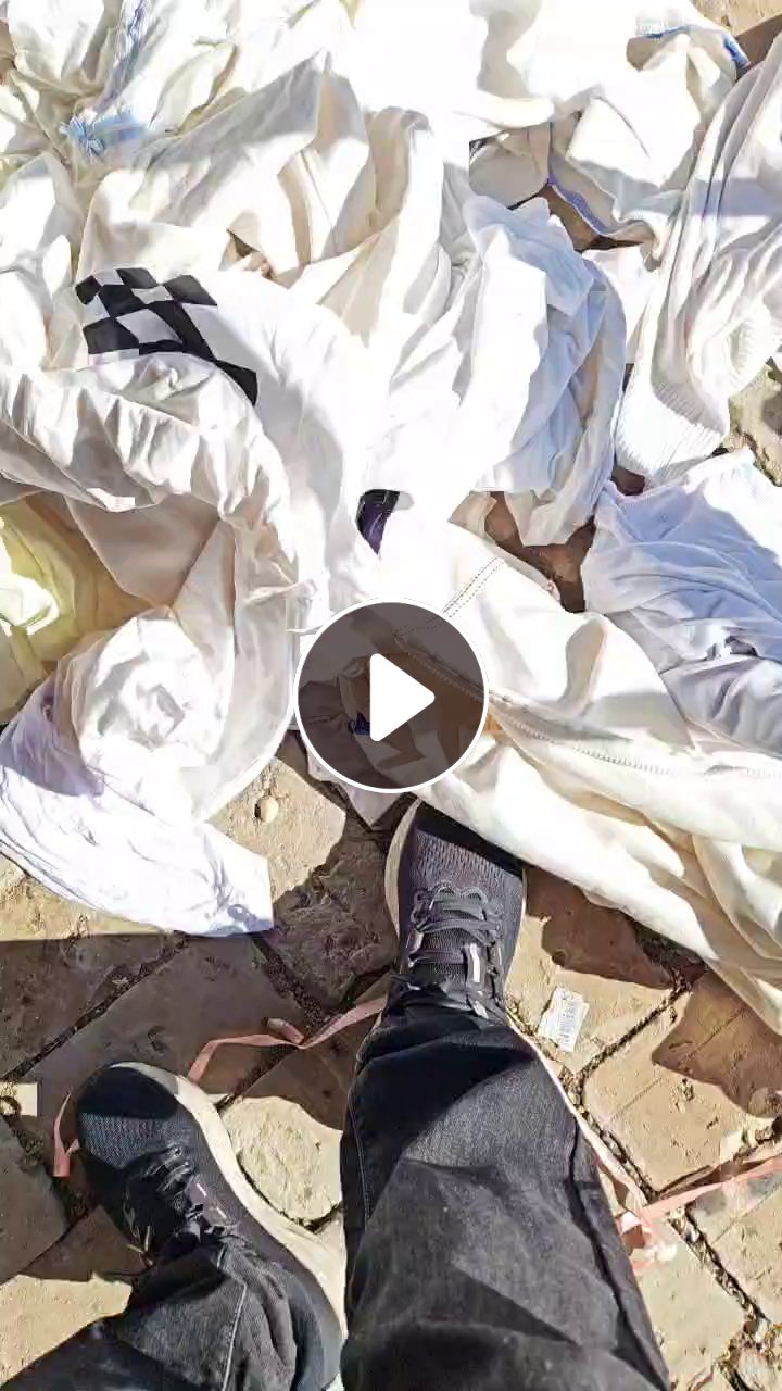 出售旧衣服大白，白料，开花料，现货有十几吨，货在河北保定