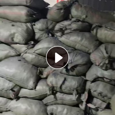 长期出售涤棉牛仔废布，牛仔布，现货有二十几吨，货在陕西西安