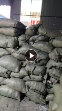 长期出售涤棉牛仔废布，牛仔布，现货有二十几吨，货在陕西西安