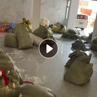 长期大量出售各种废布料，拉丝料，开花料，牛仔废布料等，货在安徽安庆