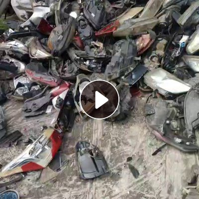 出售汽车大灯毛料，月供2/3吨