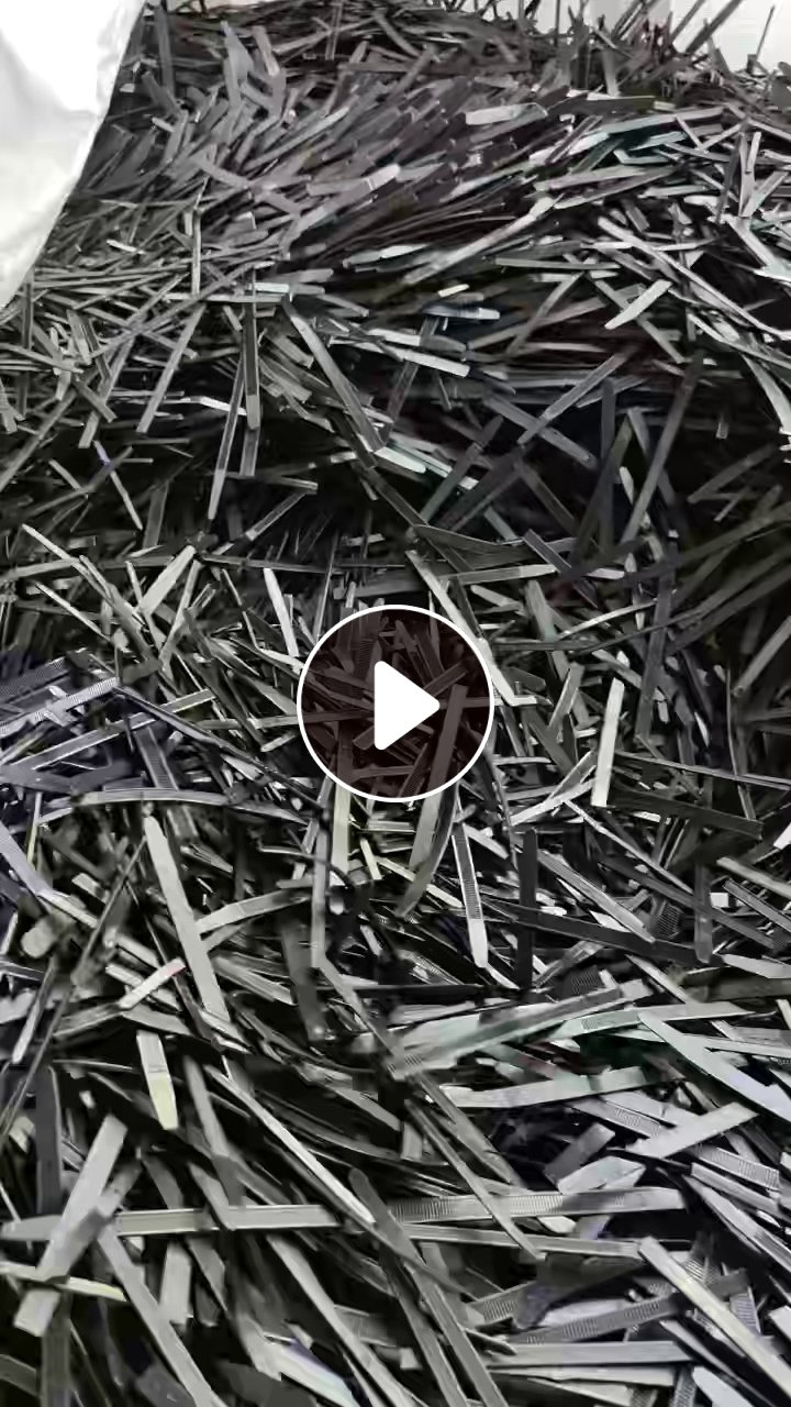 常年出售干净的PA轧带废料