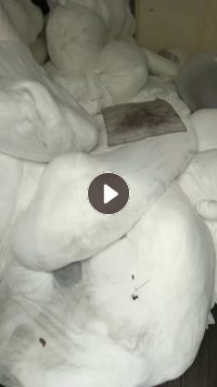 长期出售白色的涤纶布块，涤纶布头，涤纶废布，有整卷的也有散的，月供5吨