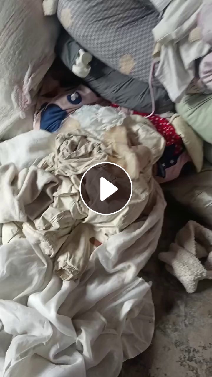 出售旧衣服大白，白料，开花料，现货有10吨左右，货在浙江金华