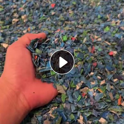 出售PE钢卷皮破碎料，有漂料也有沉底料，漂料有上百吨