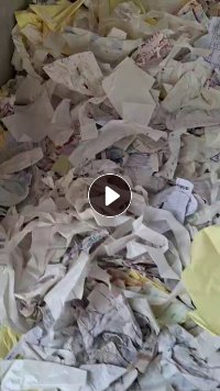 长期出售杂色纸压包料，有书纸、报纸、硅油纸、淋膜纸等混在一起