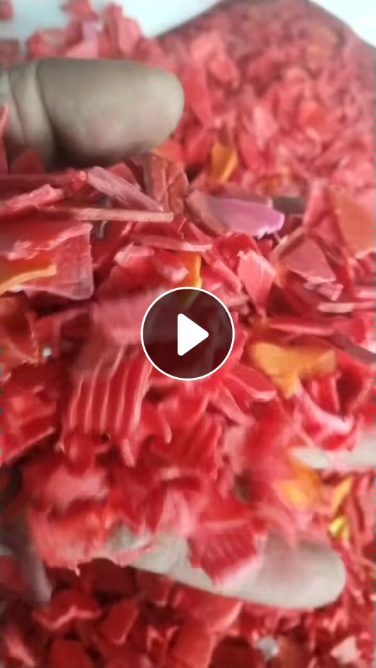 出售分色pp美缝管破碎料，白色，黄色，蓝色，绿色，红色，黑色都有，白色现货十来吨