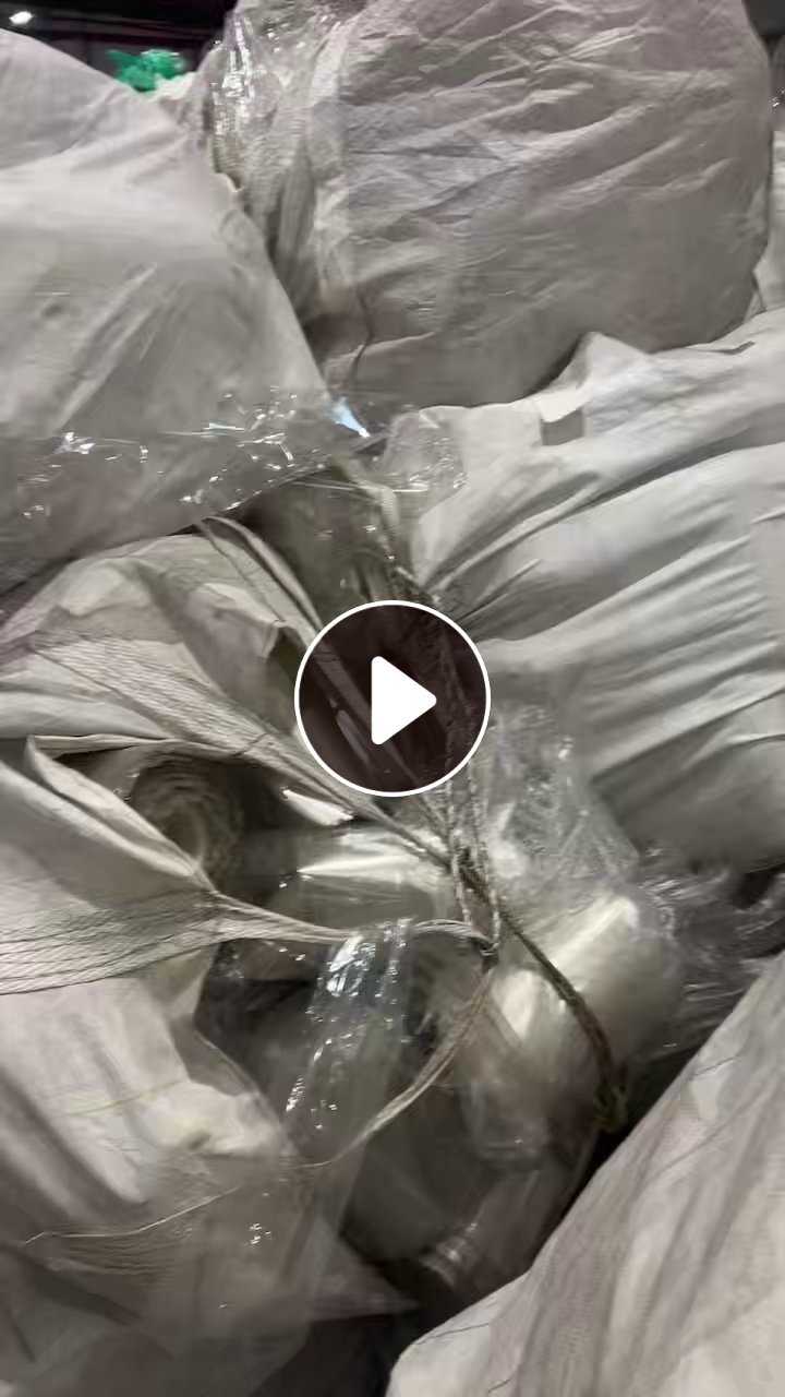 出售轻胶PET膜废料，都是卷筒的，现货够车