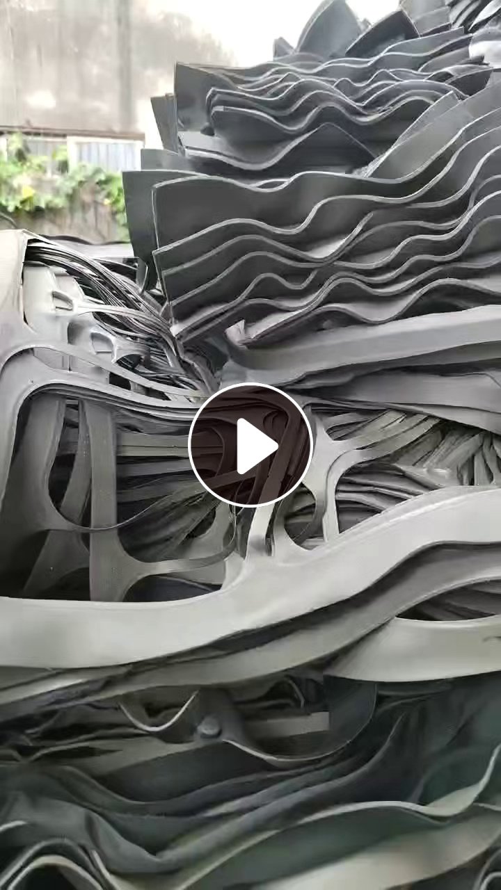 常年出售EVA箱包边角料，一侧带布带胶，厂家直出