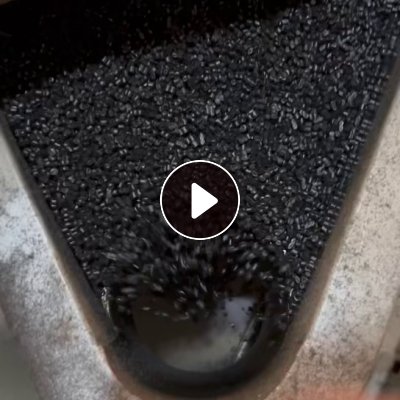 常年大量出售黑色PP再生颗粒，可根据需求定制，月产300吨