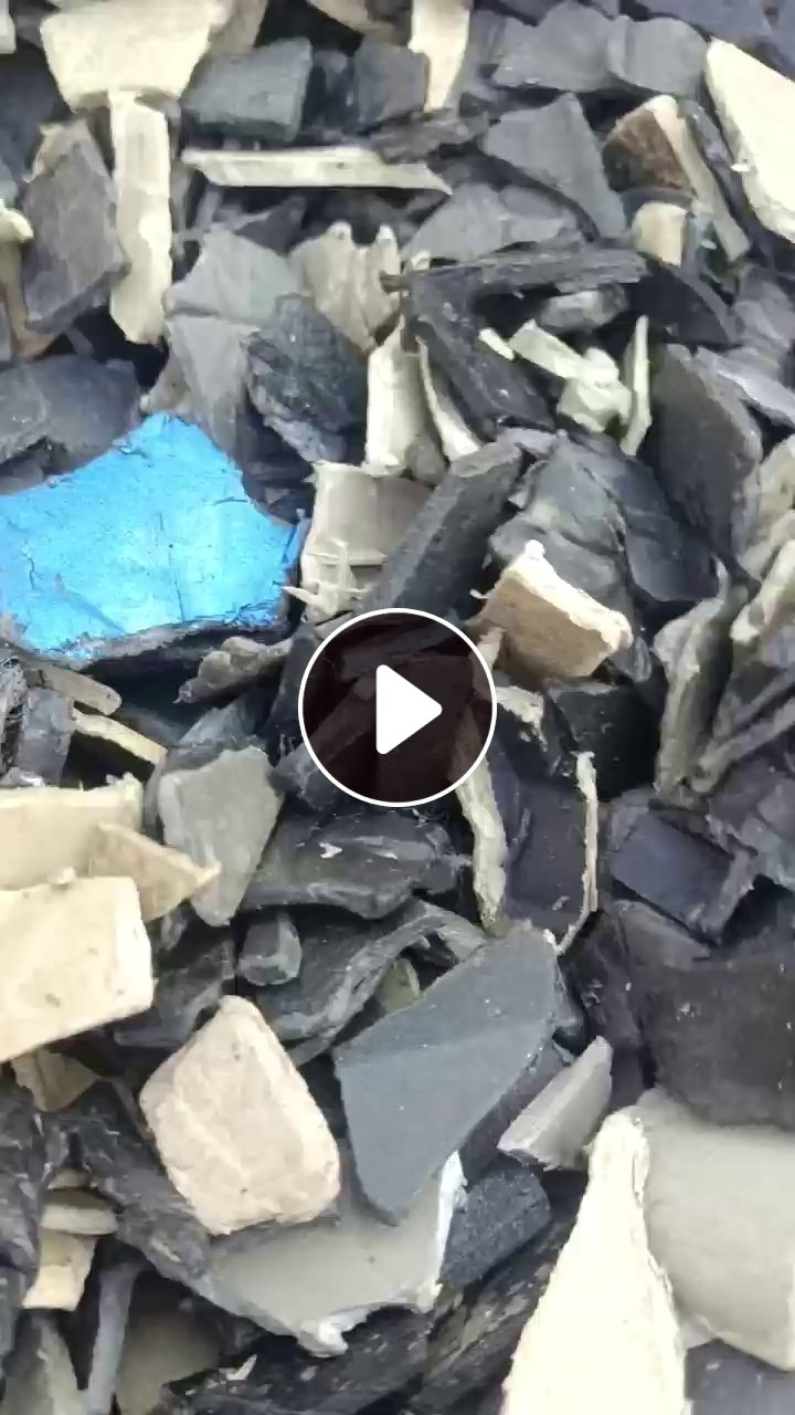 出售pp保险杠破碎料，汽车内饰破碎料，长期有货