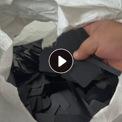 出售PC片料，阻燃的，电子厂下来的，现货200吨