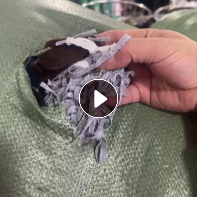 长期出售服装厂下脚料，各种材质的，统货出，现货有十几吨，月供几十吨，在广东揭阳