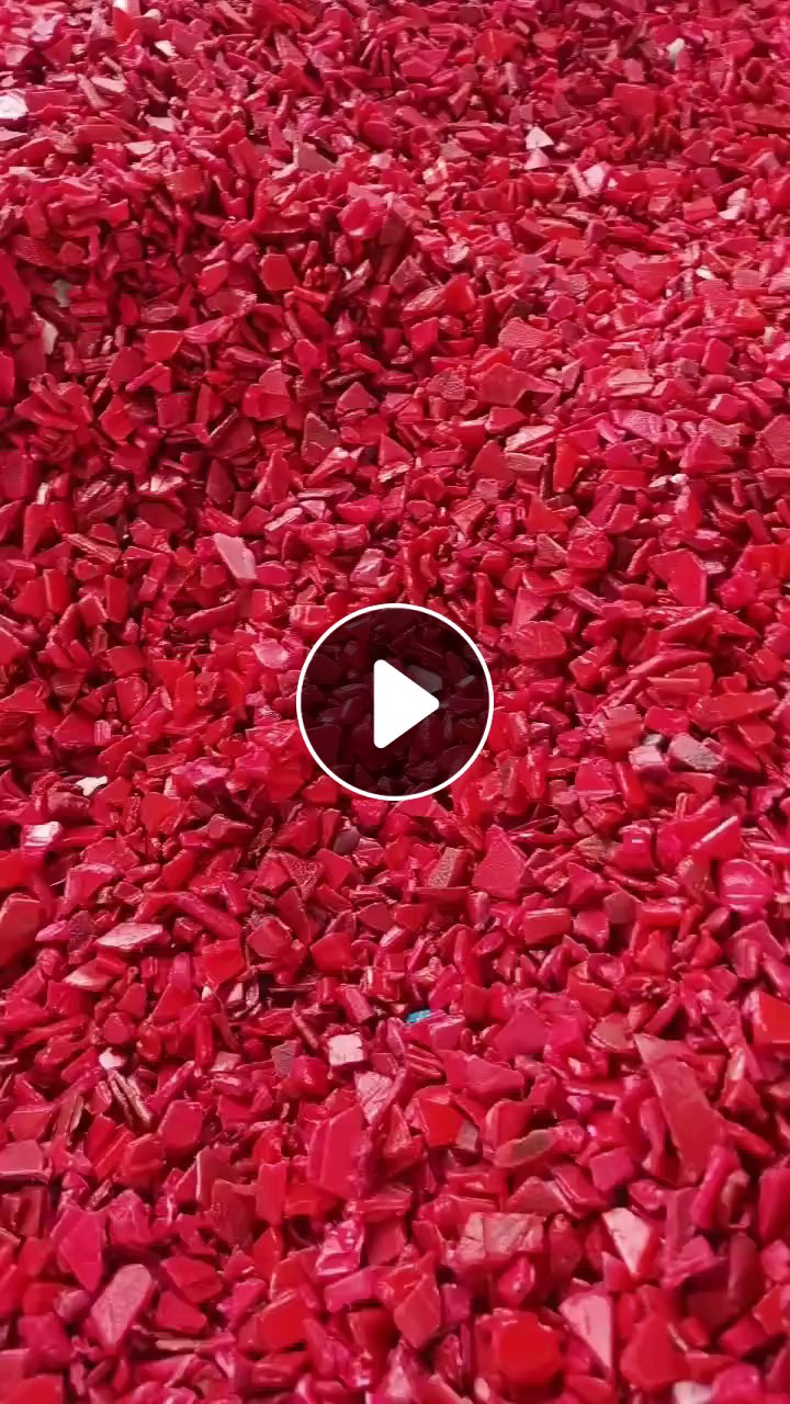 出售PE托盘破碎料，红色的，现货三十多吨