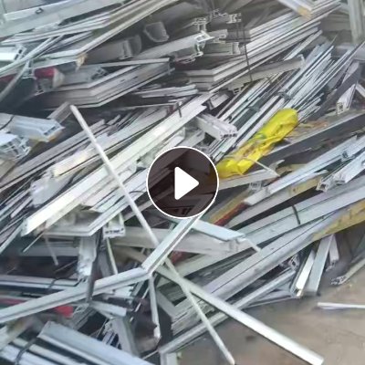 出售PVC塑钢毛料，有白钢和彩钢，混在一起的，现货10吨