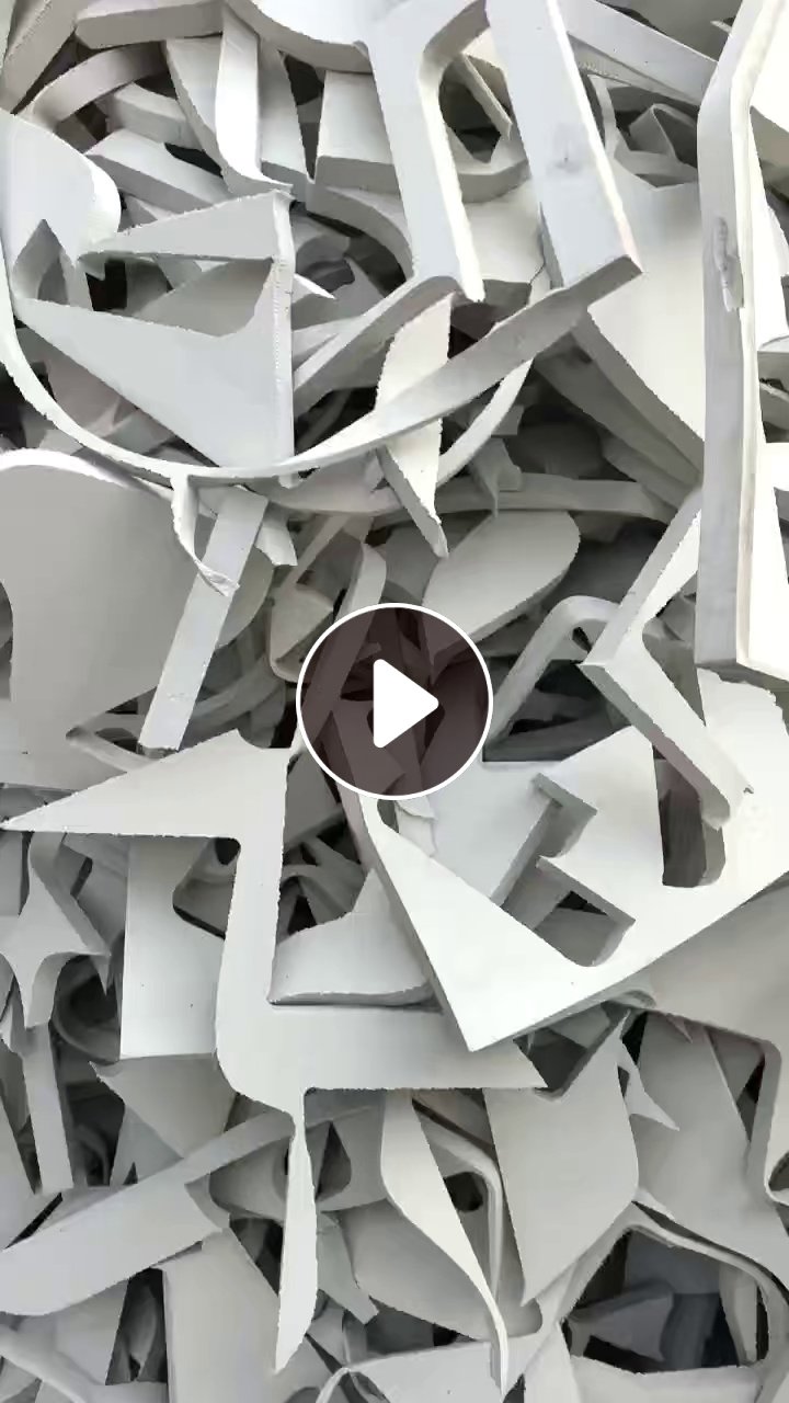 出售PE发泡下脚料，做体育用品，现货9.6米车