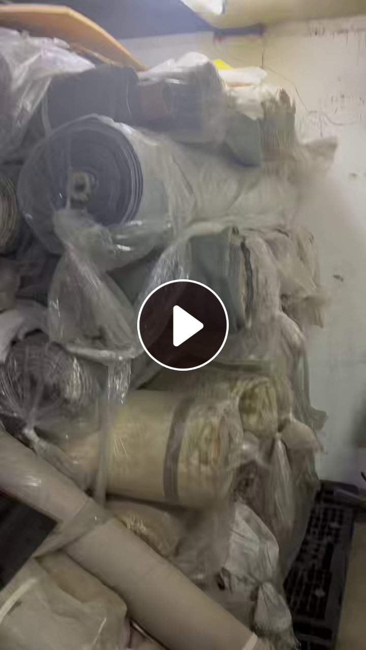 出售沙发布，沙发库存布，客户抵债过来的，现货有七八十卷，货在广东东莞