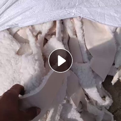 长期出售皮草下脚料，化纤下脚料，涤纶废布，涤纶复合布，现货十几吨