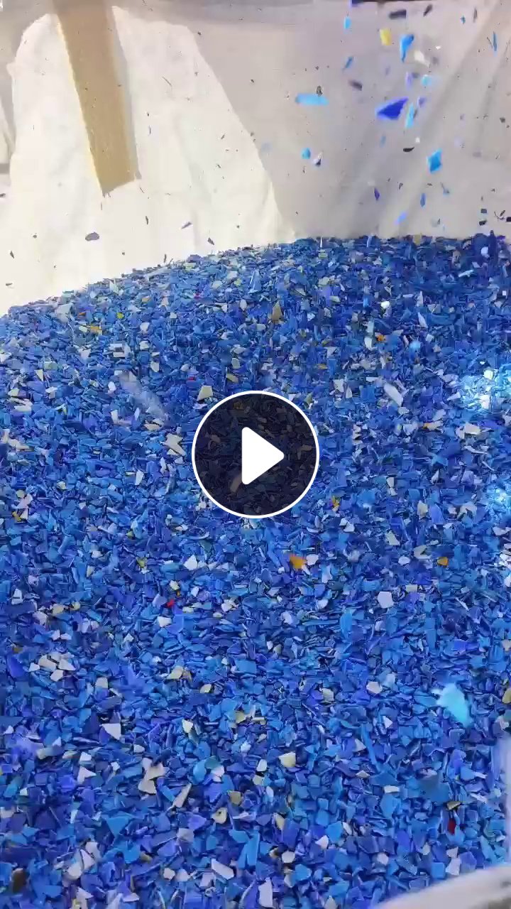 出售蓝桶破碎料，大小蓝分开打的，月供60吨