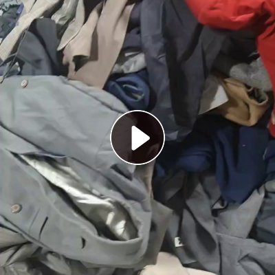 出售羊毛西装，羊毛大衣，都是次品尾货，工厂淘汰下来的次品，库存服装