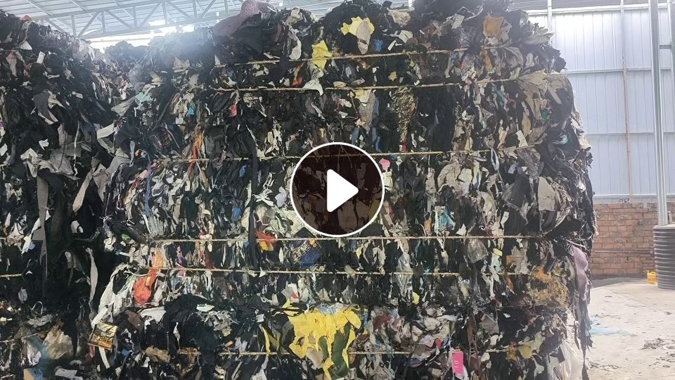 长期出售碎布黑料，服装厂下来的，每个月2500多吨，货在湖南株洲