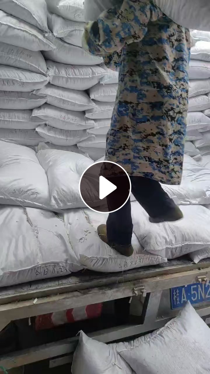 出售汽车内饰合金破碎料，冲击45个，月供10吨