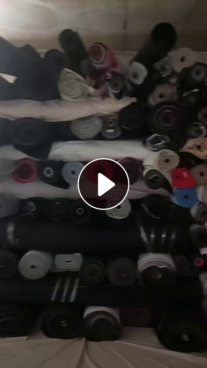 出售红色PVC皮革，库存PVC皮革，二等品，货在江苏无锡江阴