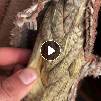 出售芳纶绳子，里面芯是芳纶，不带胶，带皮的话现货有4吨，皮跟芳纶比例是2：8，货在山东日照