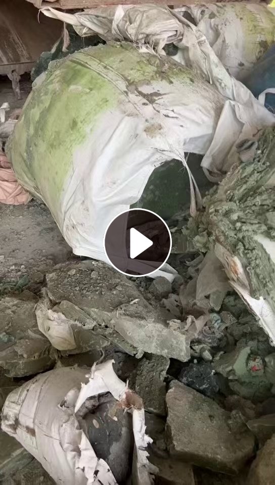 长期出售蜡块，可炼油用，现货30-50吨左右